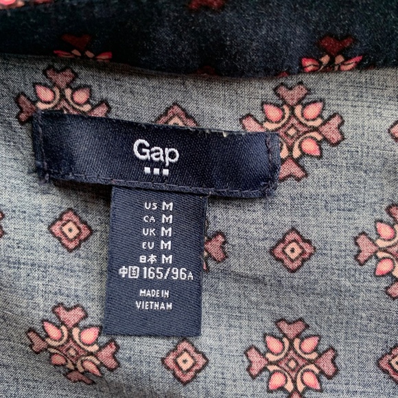 Gap Casual V-Neck Printed Top - Picture 6 of 7